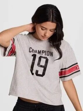NWT Champion Women’s Varsity Cropped T- Shirt SZ Large Champion 19 Graphic Grey